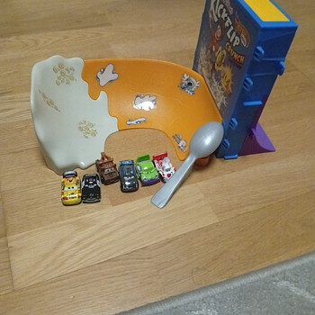 Игрушки
