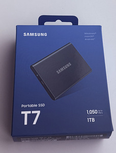 Samsung T7 1 TB USB 3.2 , Gray / Blue (5 фото из 8)