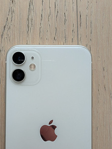 iPhone 11, 128GB, Модель A2221 (8 фото из 9)