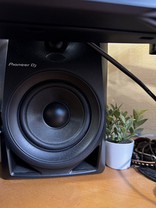 Pioneer DDJ-400 + Pioneer DM-40 + Pioneer HDJ-X5 (4 foto / 8)