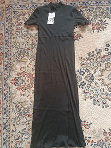 Платье Zara (1 фото из 2)