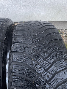 Goodyear UltraGrip Ice Arctic 2 215/55/R18 (3 foto / 8)