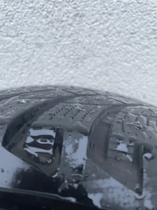 Goodyear UltraGrip Ice Arctic 2 215/55/R18 (5 foto / 8)