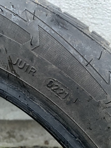 Goodyear UltraGrip Performance 215/55/R18 (2 фото из 8)