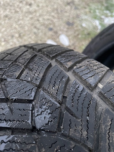 Goodyear UltraGrip Performance 215/55/R18 (6 фото из 8)