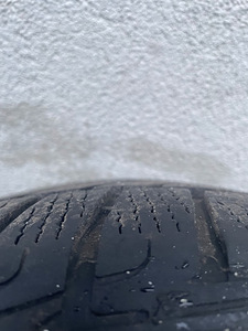 Goodyear UltraGrip Performance 215/55/R18 (7 фото из 8)