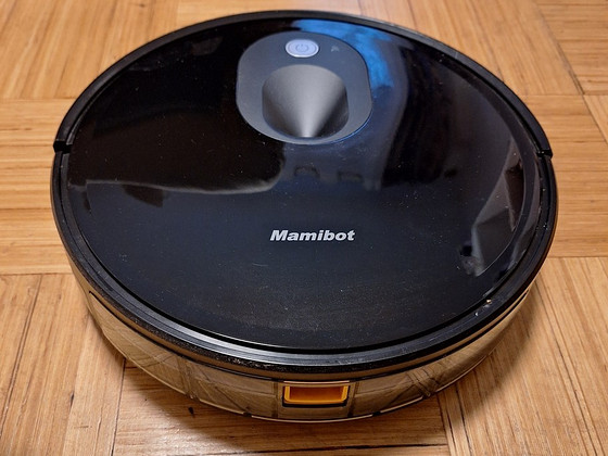 Mamibot robottolmuimeja.