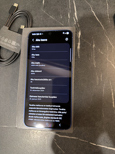 Samsung Galaxy S25 (2 фото из 2)