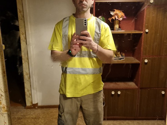 Otsin tööd abitöölisena.
