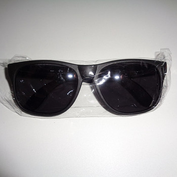Солнцезащитные очки Coca-Cola + футляр для очков Ray-Ban