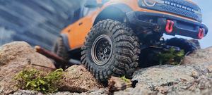 Traxxas TRX-4M Ford Bronco 1/18 RC auto palju lisasi (8 foto / 10)