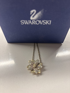 Кулон Swarovski (1 фото из 2)