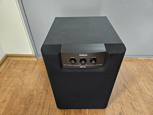Yamaha YST-SW40 Активная сабвуферная система (2 фото из 4)