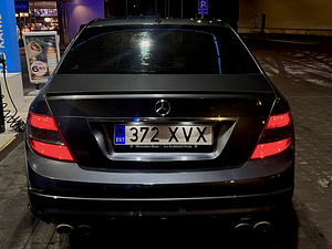 Mercedes Benz w204 (2 foto / 6)