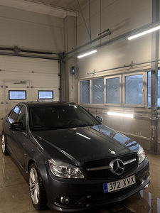 Mercedes Benz w204 (3 foto / 6)