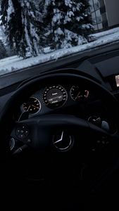 Mercedes Benz w204 (6 foto / 6)