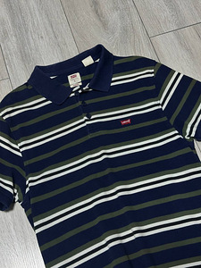 Продается поло Levis (1 фото из 1)