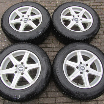 Литые диски Proline R17 5x130, зимние шины 100% шипов