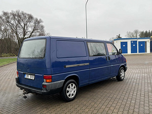 Volkswagen Transporter (3 foto / 7)