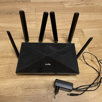 Cudy 18 4G роутер с двумя SIM-картами
