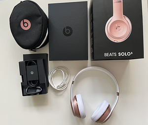 Beats Solo 3 Wireless kõrvaklapid roosa - terve komplekt (1 foto / 3)