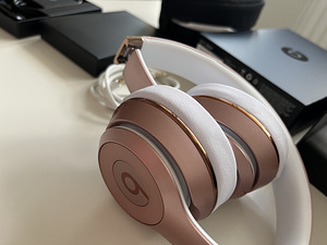 Beats Solo 3 Wireless kõrvaklapid roosa - terve komplekt (3 foto / 3)