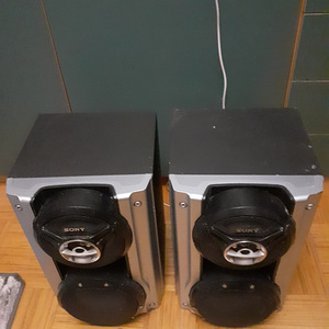 SONY (2 фото из 3)