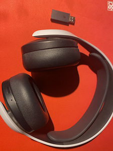 Sony kõrvaklapid (1 foto / 1)