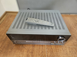 Harman Kardon AVR230 7.1 Channel Audio Video Receiver (2 foto / 4)