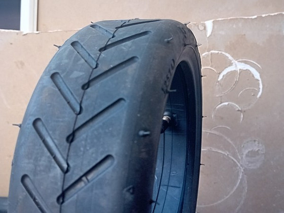 Продам покрышку с камерой