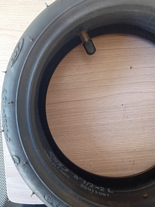 Продам покрышку с камерой (2 фото из 3)