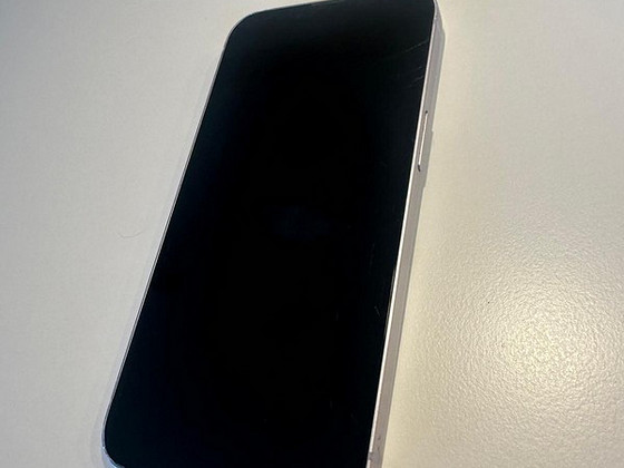 iPhone 14 128GB 84% Battery