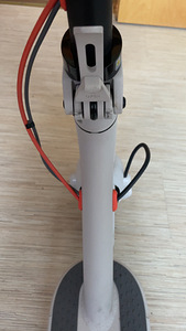 Xiaomi Mi Electric Scooter 3 (5 foto / 8)