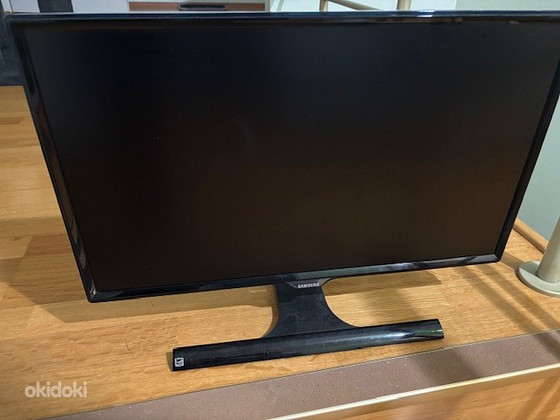 Müüa 24' Samsung monitor