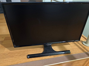 Продается 24' монитор Samsung (1 фото из 2)