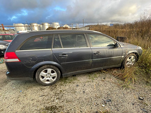 OPEL VECTRA 3.0 DISEL AUTOMAAT, VARUOSAD (5 foto / 9)