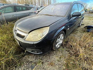 OPEL VECTRA 3.0 DISEL AUTOMAAT, VARUOSAD (7 foto / 9)