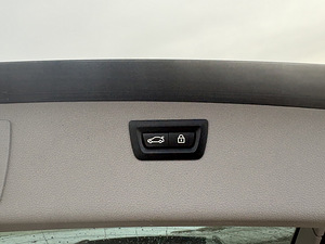 BMW 330xd (10 foto / 11)