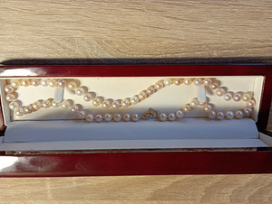 Looduslikest pärlitest kaelakee, 48 cm, kinkekarbis (3 foto / 3)