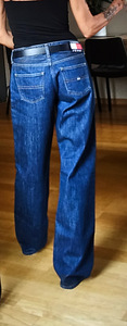 Teksad Tommy hilfieger (4 foto / 4)