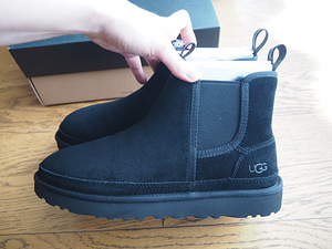 Новые зимние сапоги UGG (3 фото из 5)