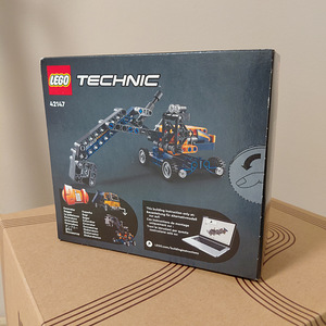 Новый Lego Technic 42147 (2 фото из 2)