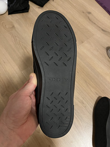 Naiste talve tossud DKNY suurus 38 Uus (3 foto / 3)