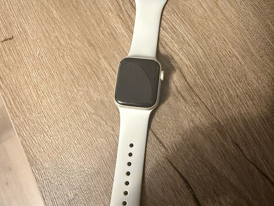 Apple Watch SE 2025