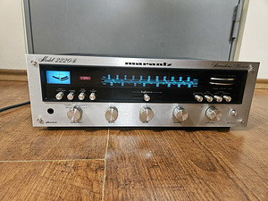 Marantz 2220 Stereophonic Receiver (1972-74) (1 foto / 5)