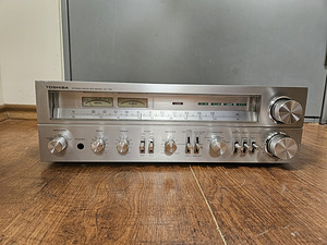 Toshiba SA-750 HiFi AM/FM Stereo Receiver (1 foto / 3)
