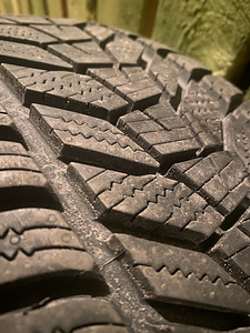 Hankook i*cept lamellrehv 225/55R19 (2 foto / 4)
