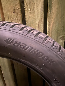 Hankook i*cept lamellrehv 225/55R19 (3 foto / 4)