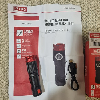 Фонарь RS PRO LED аккумуляторный