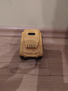 Dewalt aku (4 foto / 4)